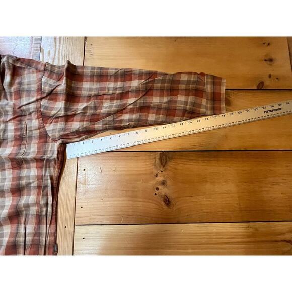 G.H Bass Earth Men's Flannel Button Down Shirt. Size large. earthy colors - Picture 4 of 5